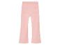 Un pantalon rose à pattes d'éléphant