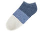 Une chaussette rayée bleu et blanc.