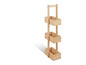 Un rangement en bois avec trois paniers.