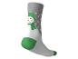 Chaussette grise avec un bonhomme de neige vert et des pois blancs, talon et pointe verts.