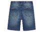 Shorts en jean bleu, coupe classique.