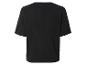 T-shirt noir à manches courtes.