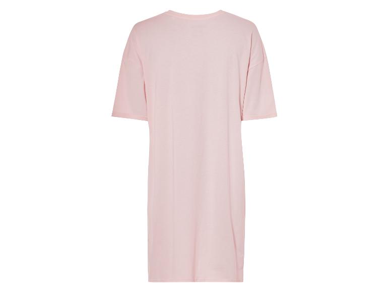 Robe t-shirt rose pâle, vêtement décontracté.