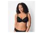 Soutien-gorge et culotte noirs, lingerie féminine.