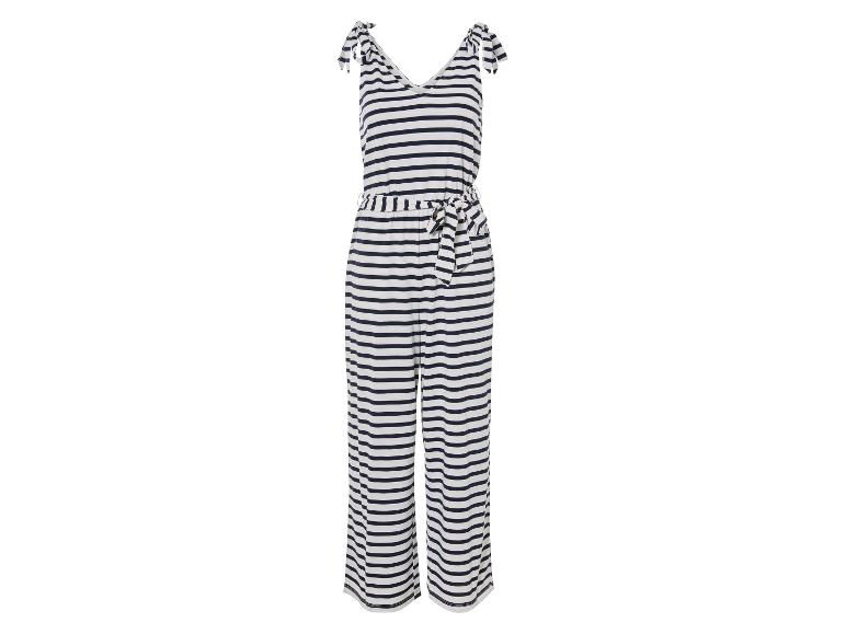 Combinaison rayée bleu marine et blanc, style marin.