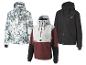 Trois vestes Mountain Slopes : une à imprimé tie-dye, une dans les tons gris et rouges, et la dernière noire.