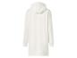 Vue arrière d'une longue robe sweat à capuche blanche.