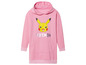 Un sweat à capuche rose avec un imprimé Pikachu et le logo Pokémon.