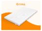 Matelas blanc sur fond orange avec le texte 'Emma'.