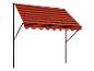 Store rayé rouge et noir avec bord festonné et poteaux de support.