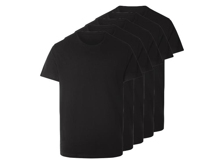 Un paquet de cinq T-shirts noirs