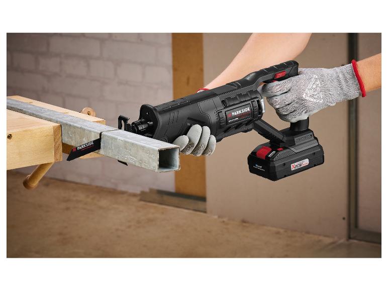Scie sabre PARKSIDE PERFORMANCE coupant du métal, avec batterie X 20 V TEAM.