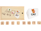 Jeu d'orthographe en bois avec des blocs de lettres et des cartes illustrées pour des mots comme grenouille, chat, cochon, vélo.
