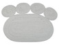 Un tapis gris en forme de patte de chien.