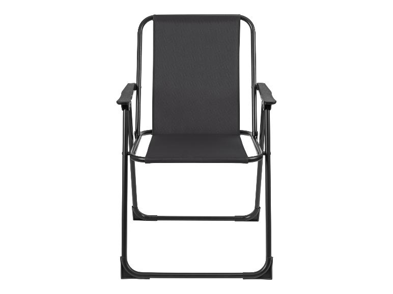 Chaise pliante noire avec accoudoirs, idéale pour le camping ou le jardin.
