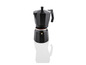 Une cafetière noire avec du café à l'intérieur.