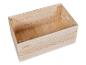 Une caisse en bois vide en pin.