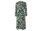 Une longue robe bleue avec un motif floral abstrait.