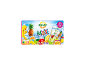 Boîte de jus multifruits avec divers fruits, éclaboussures d'eau et Nutri-score.