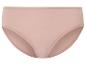 Une culotte rose.