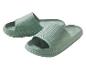 Deux paires de claquettes vert-de-gris.