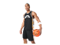 Homme avec ballon de basket Crivit.
