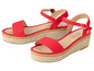 Deux paires d'espadrilles rouges à plateforme.