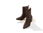 Bottines en daim marron pour femme avec talon.