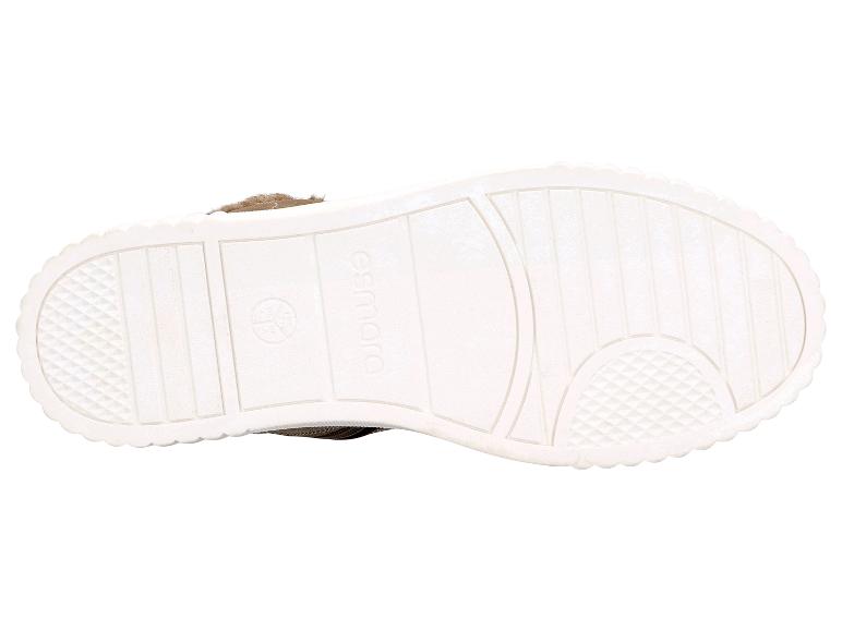Semelle blanche d'une chaussure avec un motif texturé et le nom de la marque « esmara ».