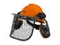 Un casque de sécurité orange avec visière et protection auditive de Parkside.