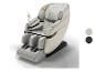 Fauteuil de massage de luxe beige et gris avec des accents dorés et un écran tactile.