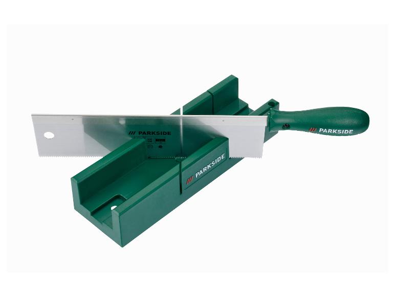 Une scie Parkside verte avec un support.