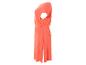 Robe corail, style estival, coupe ample.