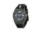 Montre pour homme noire au design robuste avec un cadran texturé.