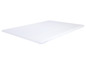 Un matelas blanc avec une housse matelassée.
