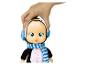 Une poupée Baby Alive avec un bonnet et une écharpe d'hiver.