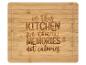 Planche à découper en bambou avec le message 'Dans cette cuisine, nous comptons les souvenirs, pas les calories'