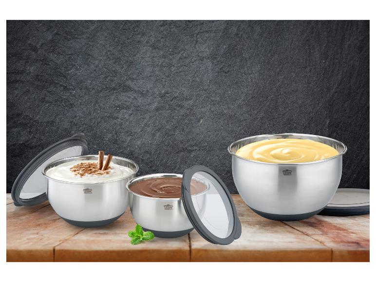 Trois bols GSW avec couvercles, remplis de crème pâtissière à la vanille, de chocolat et de yaourt.