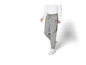 Un homme portant un pantalon de survêtement gris avec le logo Star Wars et des baskets blanches.