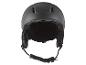 Un casque de ski noir avec une sangle de menton.