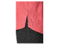 Haut rose corail et jupe noire, détail de texture.