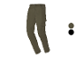 Pantalons cargo vert olive et noir.