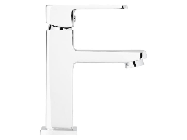 Robinet de salle de bain chromé avec levier