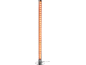 Lampadaire transparent et haut avec liquide orange scintillant et base chromée.
