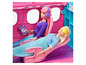 Deux poupées Barbie dans un ensemble de jeu d'avion rose.