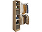 Une armoire en bois avec une barre de penderie et des étagères pour les vêtements et les boîtes de rangement.
