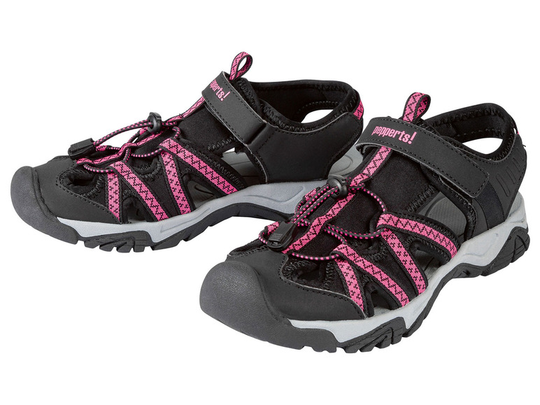 Sandales noires avec des lanières roses de Pepperts!