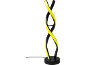 Lampe de table LED moderne en forme de spirale avec une lumière jaune chaude sur fond noir