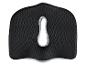 Coussin de siège ergonomique en maille noire et grise.