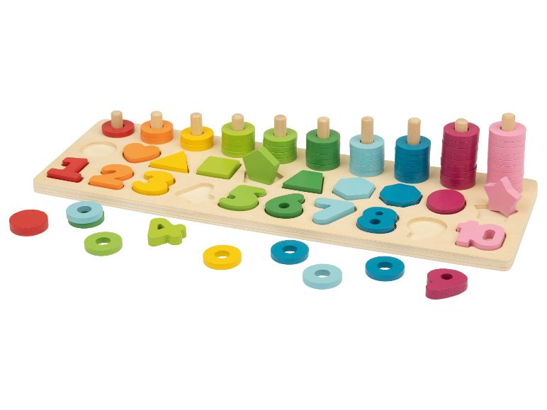Jouet en bois avec chiffres, formes et anneaux empilables colorés.